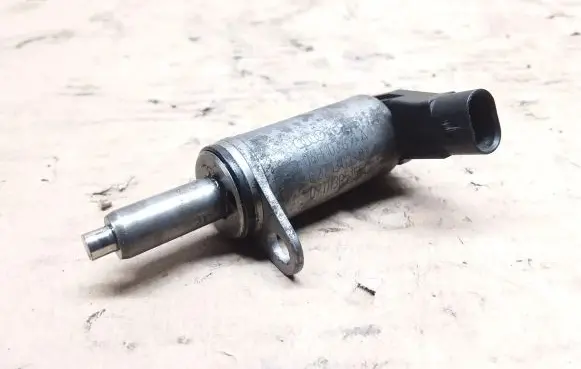 Audi A4 S4 B8 8K Valve oil control 06H103697A