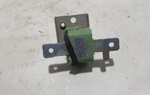 Renault Trafic III (X82) Muffler mount bracket/holder 206519601R