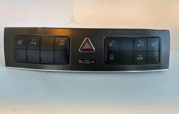 Mercedes-Benz C W203 Hazard light switch 2038700351 33636003 30070710279809