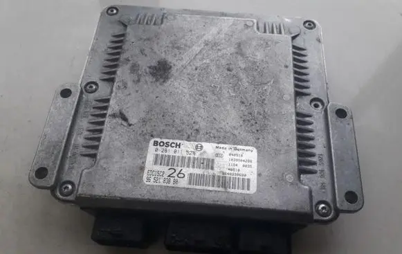Citroen C5 Engine control unit/module 9652183880 0281011524