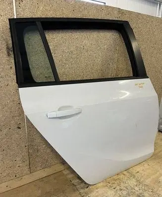 Opel Zafira C Rear door 121212