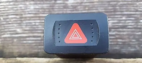 Volkswagen Golf IV Hazard light switch
