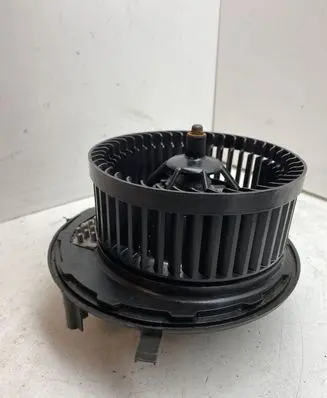 Volkswagen Golf VII Heater fan/blower 5Q1819021F 5Q0907521C