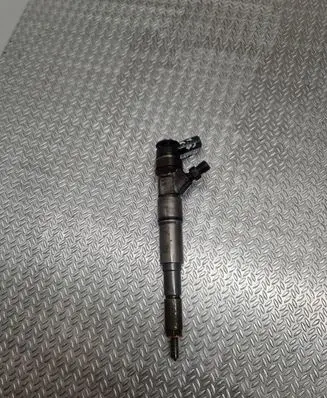 BMW X5 E53 Fuel injector 7789661