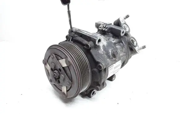 Volvo V60 Air conditioning (A/C) compressor (pump) 31348213