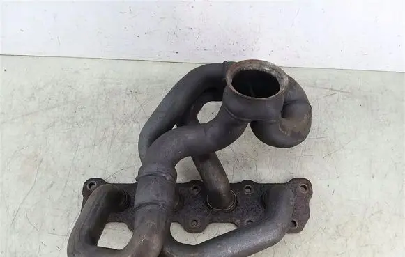 Peugeot 607 Exhaust manifold
