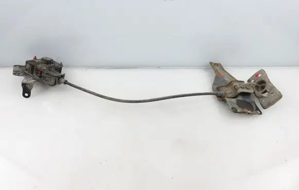 Renault Master III Spare wheel mounting bracket 572115531R