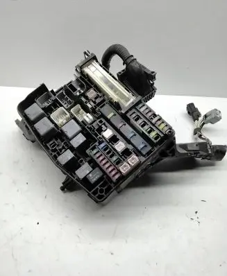 Toyota Avensis T270 Fuse box set