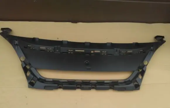 Peugeot 3008 II Front bumper mounting bracket 9815317777