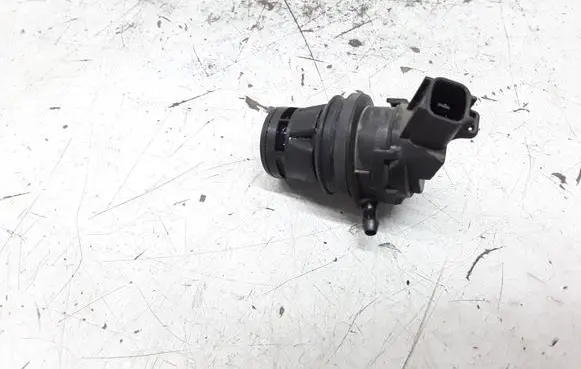 Toyota RAV 4 (XA30) Windscreen/windshield washer pump 8533060160