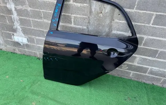 KIA Picanto Rear door