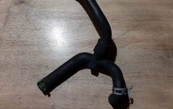 Ford Focus Air intake hose/pipe 4M5Q6K869AC