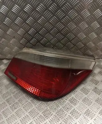 BMW 5 E60 E61 Rear/tail lights 6910768