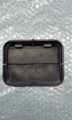 Tesla Model S Quarter panel pressure vent B280B62AB B280B62 B280B