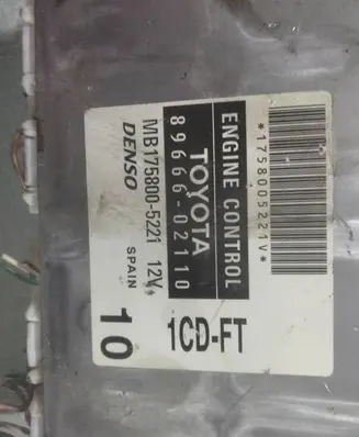 Toyota Corolla E120 E130 Engine control unit/module 8966602110 1758005221 MB1758005221