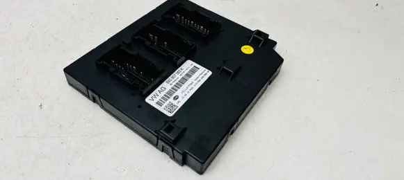Audi Q3 8U Comfort/convenience module 8X0907063K