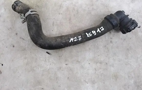 Engine coolant pipe/hose