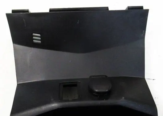 Nissan X-Trail T32 Panel trim 681044CC0A