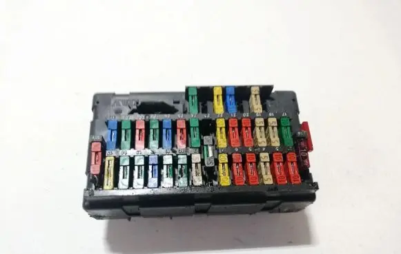 Peugeot 406 Fuse box set 9459288180