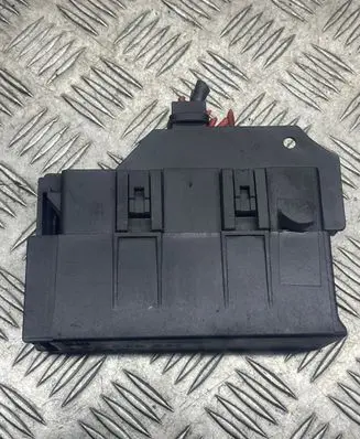 Opel Meriva A Fuse module 14526271 90589541