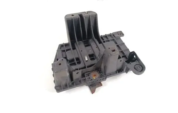 Battery bracket