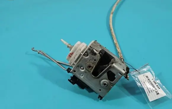 Audi A4 S4 B5 8D Front door lock 8D1837015F IMPRK1586644