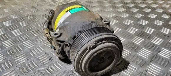 Opel Zafira A Air conditioning (A/C) compressor (pump) 24464152