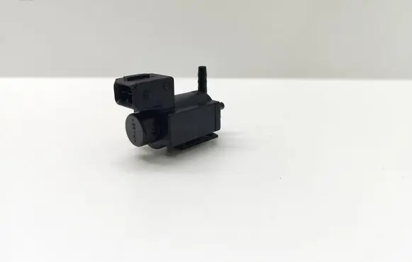 BMW 5 F10 F11 Turbo solenoid valve 7810831 70231800