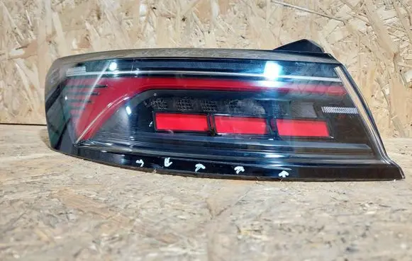Volkswagen Arteon Rear/tail lights 3G8945207N 3609876