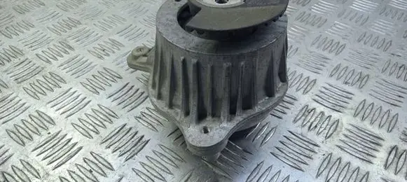 Mercedes-Benz E W213 Engine mount bracket A2132402400