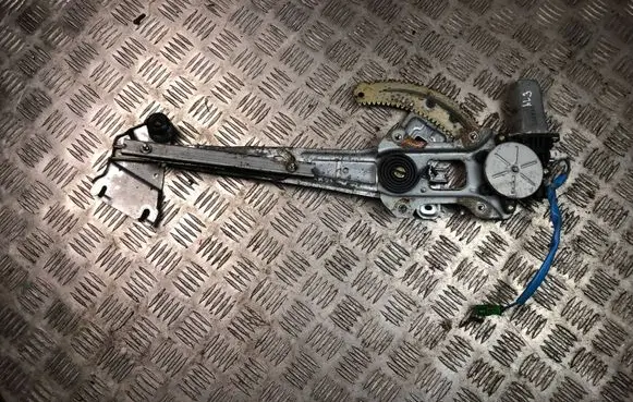 Subaru Forester SG Front door window regulator with motor