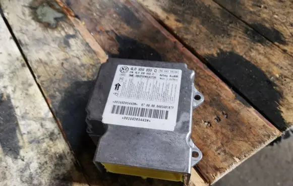 Audi Q7 4L Airbag control unit/module 4L0959655C