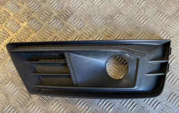 Audi A4 S4 B9 Front bumper lower grill 8W0807682C