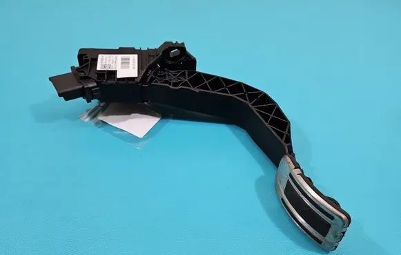 Opel Mokka B Accelerator throttle pedal 9837891880 IMPRK1461042