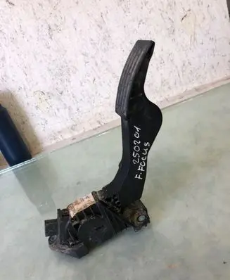 Ford Focus Accelerator throttle pedal Jx619f836ac Jx619f836