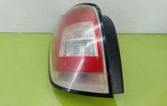 Opel Astra H Rear/tail lights 13223675