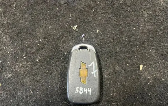 Chevrolet Camaro Ignition key/card 