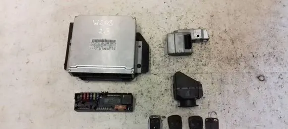Mercedes-Benz CLK A208 C208 Engine control unit/module ECU A0235457732 0261204747