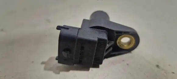Mercedes-Benz A W169 Camshaft speed sensor A0051531328