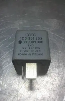 Volkswagen PASSAT B5.5 Other relay 4D0951253 899309000