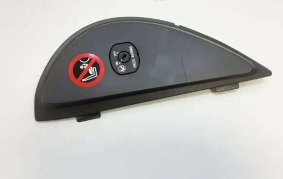 Volvo XC90 Dashboard side end trim 39988368