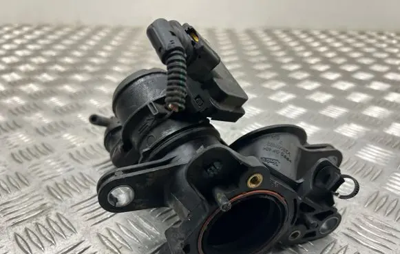 Citroen DS5 Throttle valve 9675233680 20121024 V29007928
