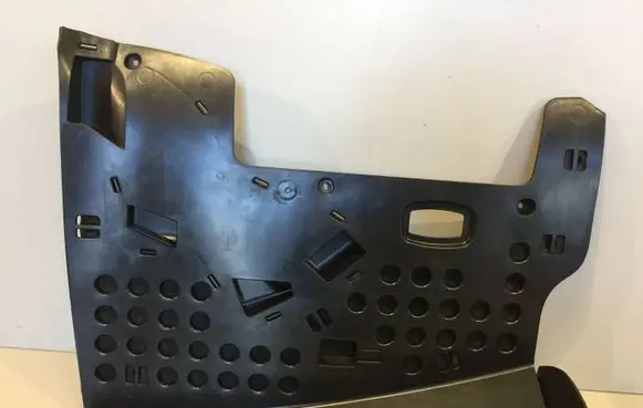 Mercedes-Benz C W204 Dashboard lower bottom trim panel A2046800282