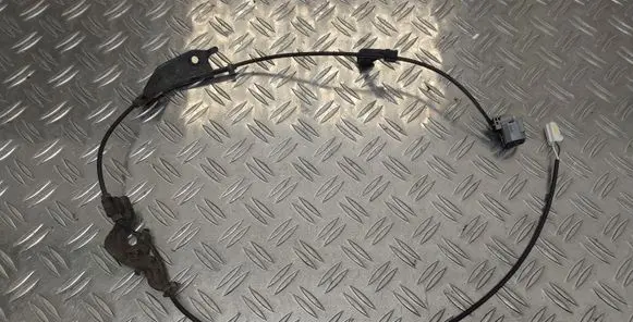 Toyota Avensis T270 Rear ABS sensor wiring 