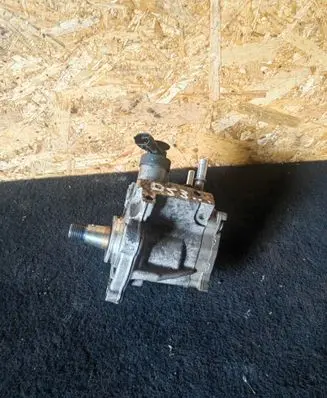 Citroen DS3 Fuel injection high pressure pump 0445010516