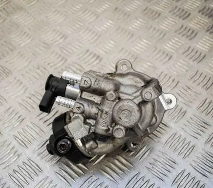 Audi A1 Fuel injection high pressure pump 0445010537 04L130755D