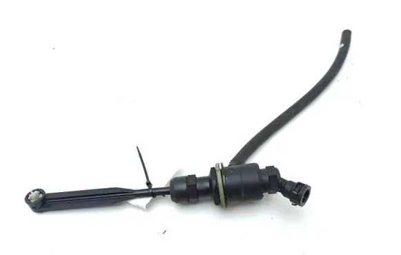 Clutch slave cylinder