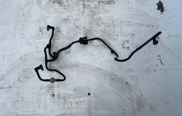 Ford Fiesta Fuel injector supply line/pipe ET769C987AC