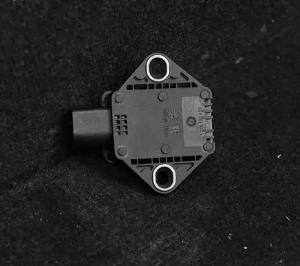Audi A5 8T 8F Acceleration sensor 0265005667 8K0907637A