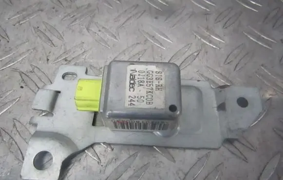 Mazda 626 Airbag deployment crash/impact sensor gg3e57kc0b 0j18a